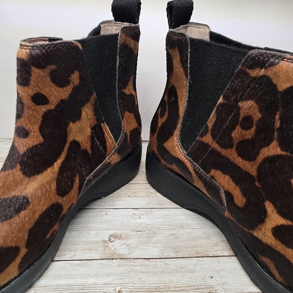 LOUISE ET CIE Chelsea Ankle Boot Sz7.5 Boot Leather Leopard Print Calf Hair - Picture 9 of 11